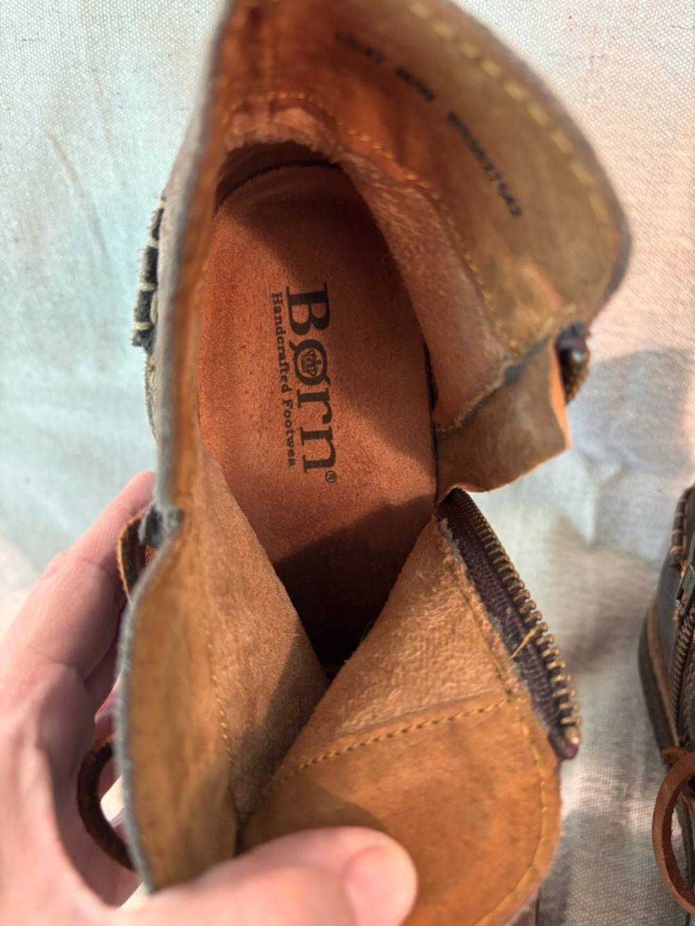 Born EUC Calyn distressed leather ankle boots - Picture 8 of 13